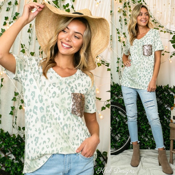 ❤️LAST 1! V Neck French Terry SEQUIN POCKET TOP - Picture 3 of 11